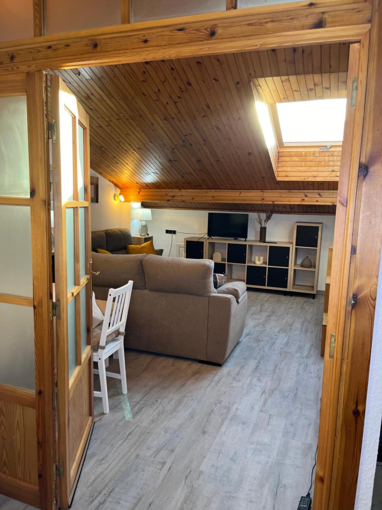 Mama Mila Apartment Бривиеска Екстериор снимка