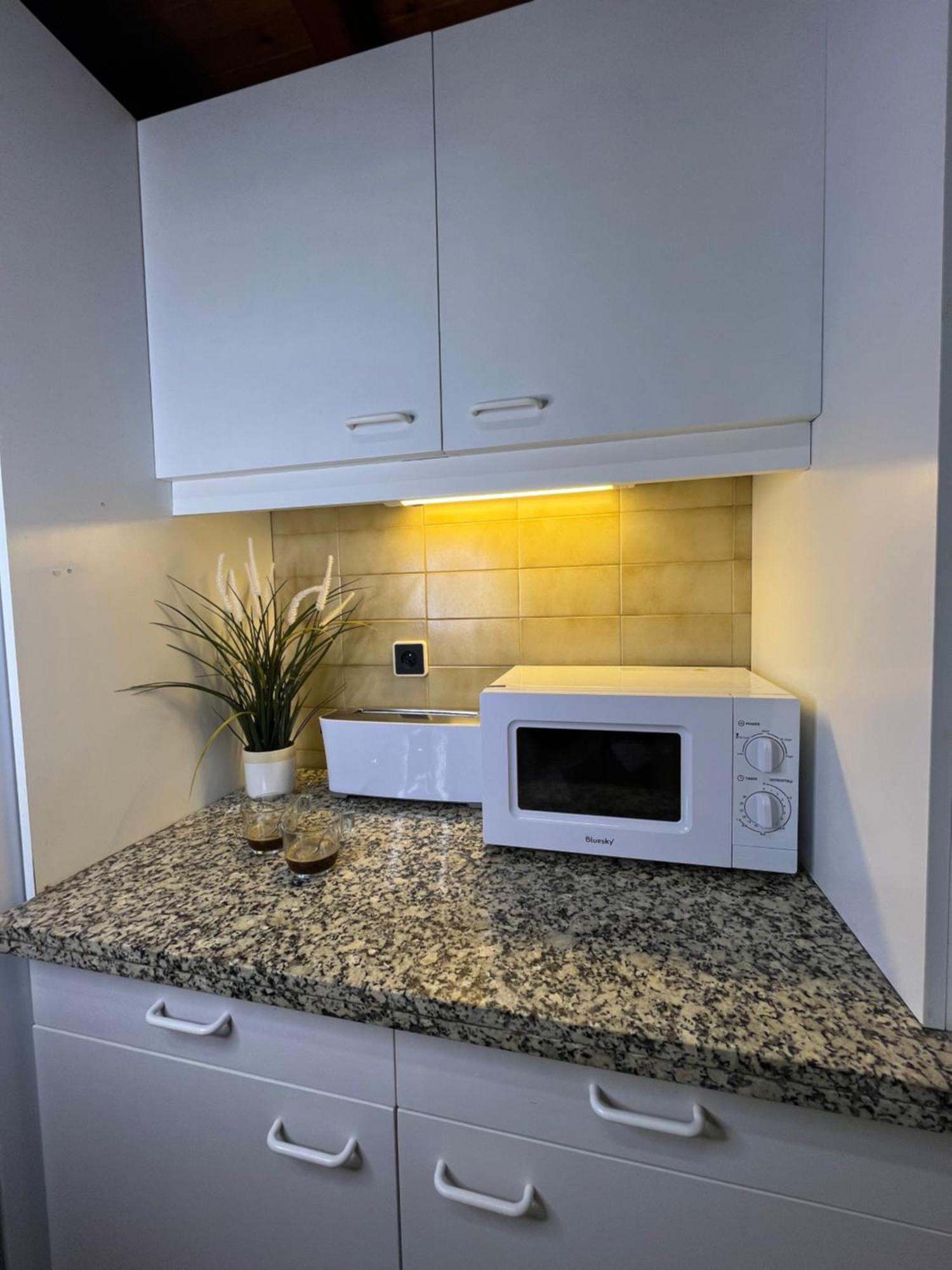 Mama Mila Apartment Бривиеска Екстериор снимка