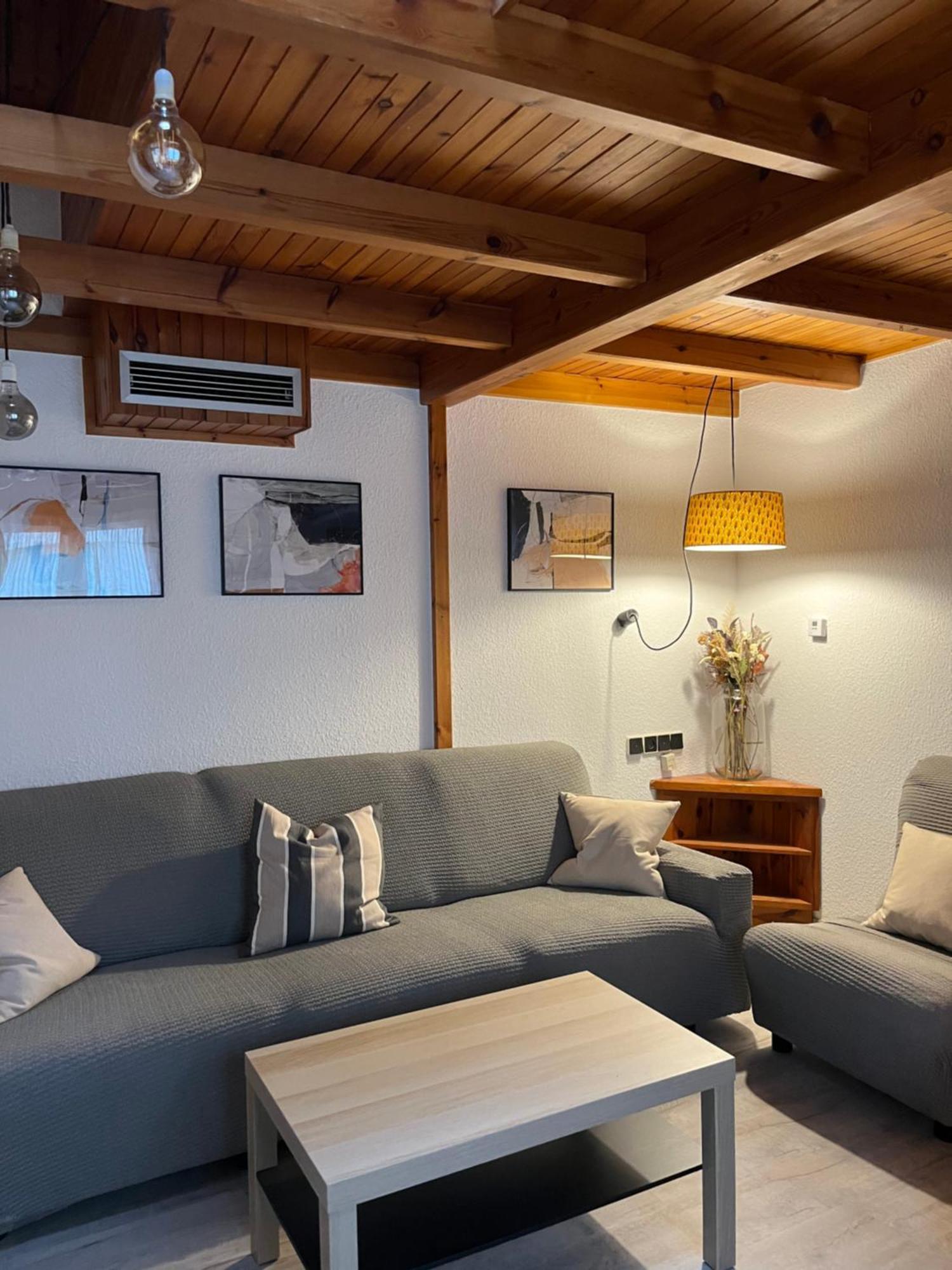 Mama Mila Apartment Бривиеска Екстериор снимка
